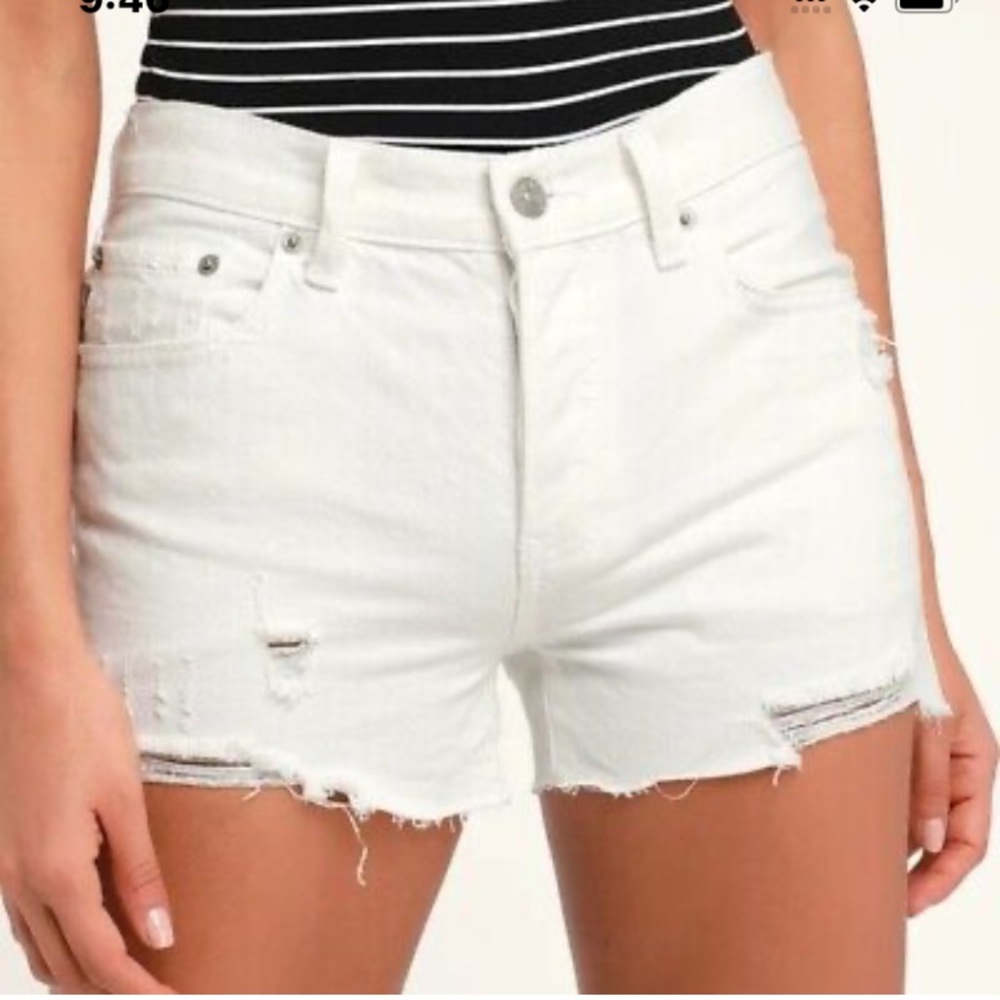 WE THE FREE Sofia Frayed Hem Buttonfly Denim Shorts